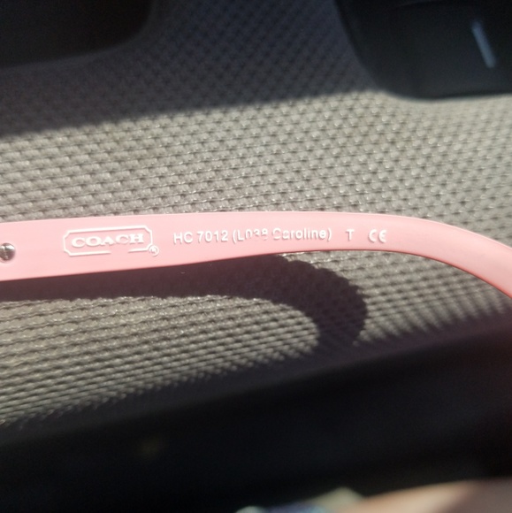 Coach sunglasses - Picture 4 of 4